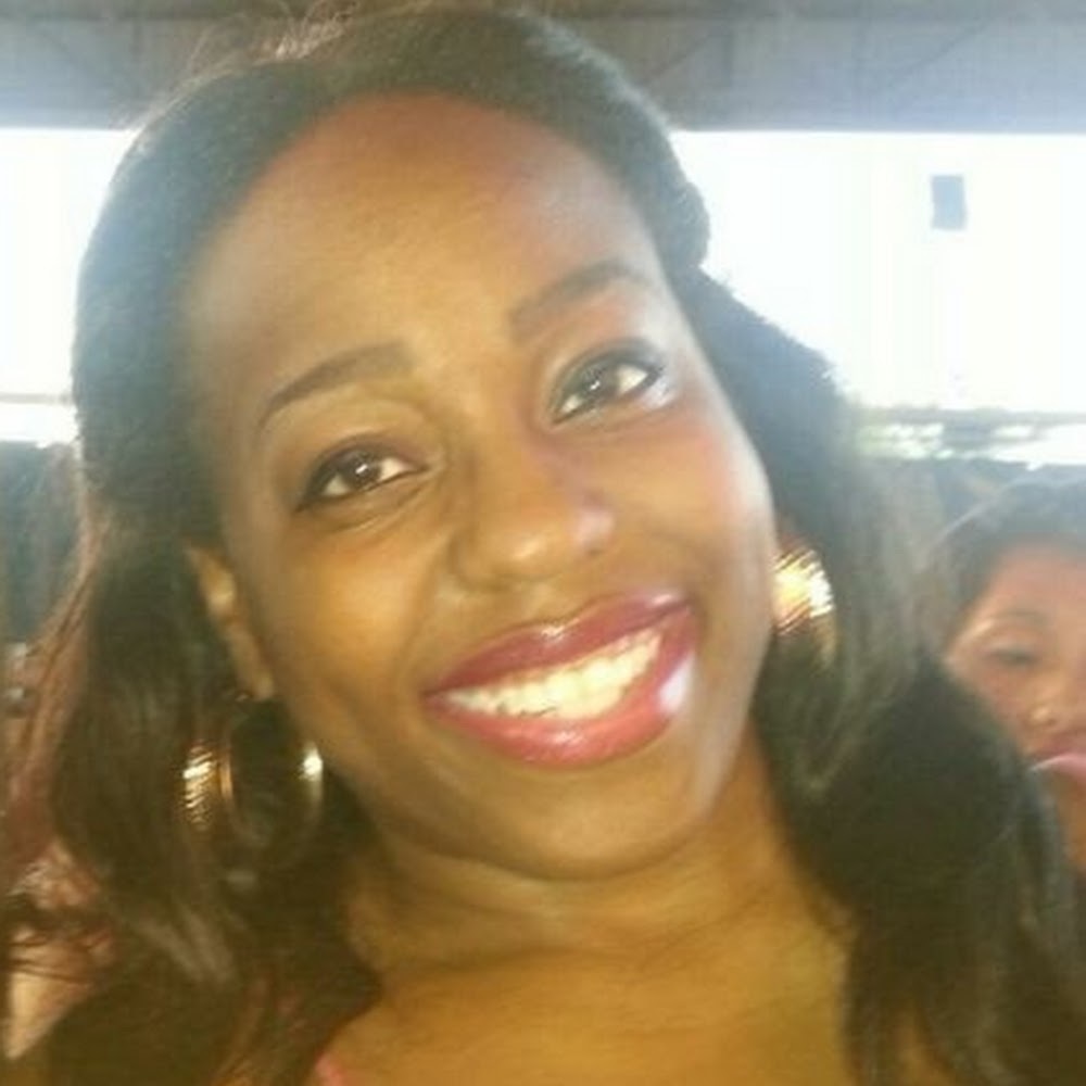 Meet your Posher, Lakenya